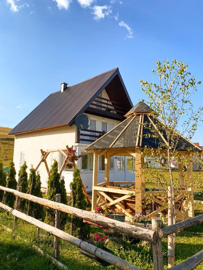 Guest House Sara Zabljak  Bagian luar foto
