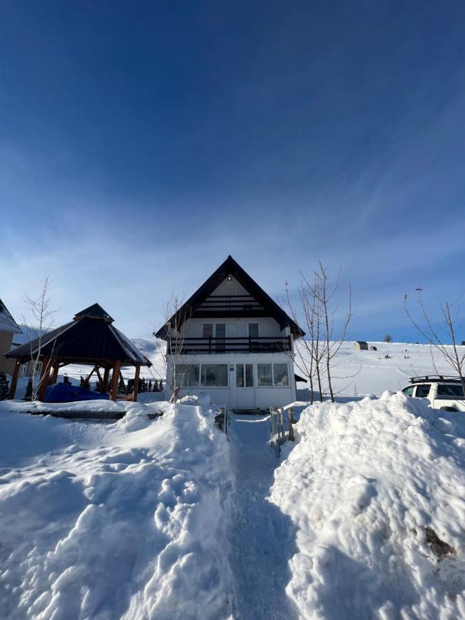 Guest House Sara Zabljak  Bagian luar foto