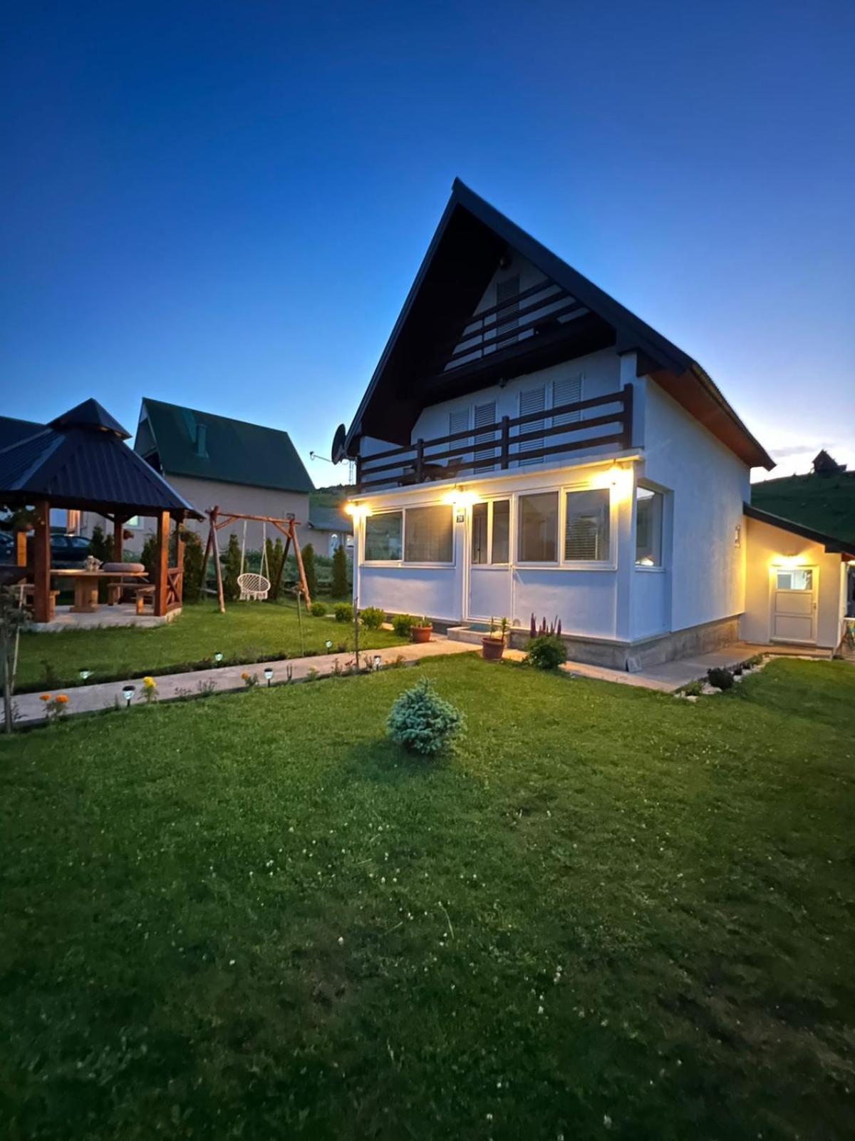 Guest House Sara Zabljak  Bagian luar foto