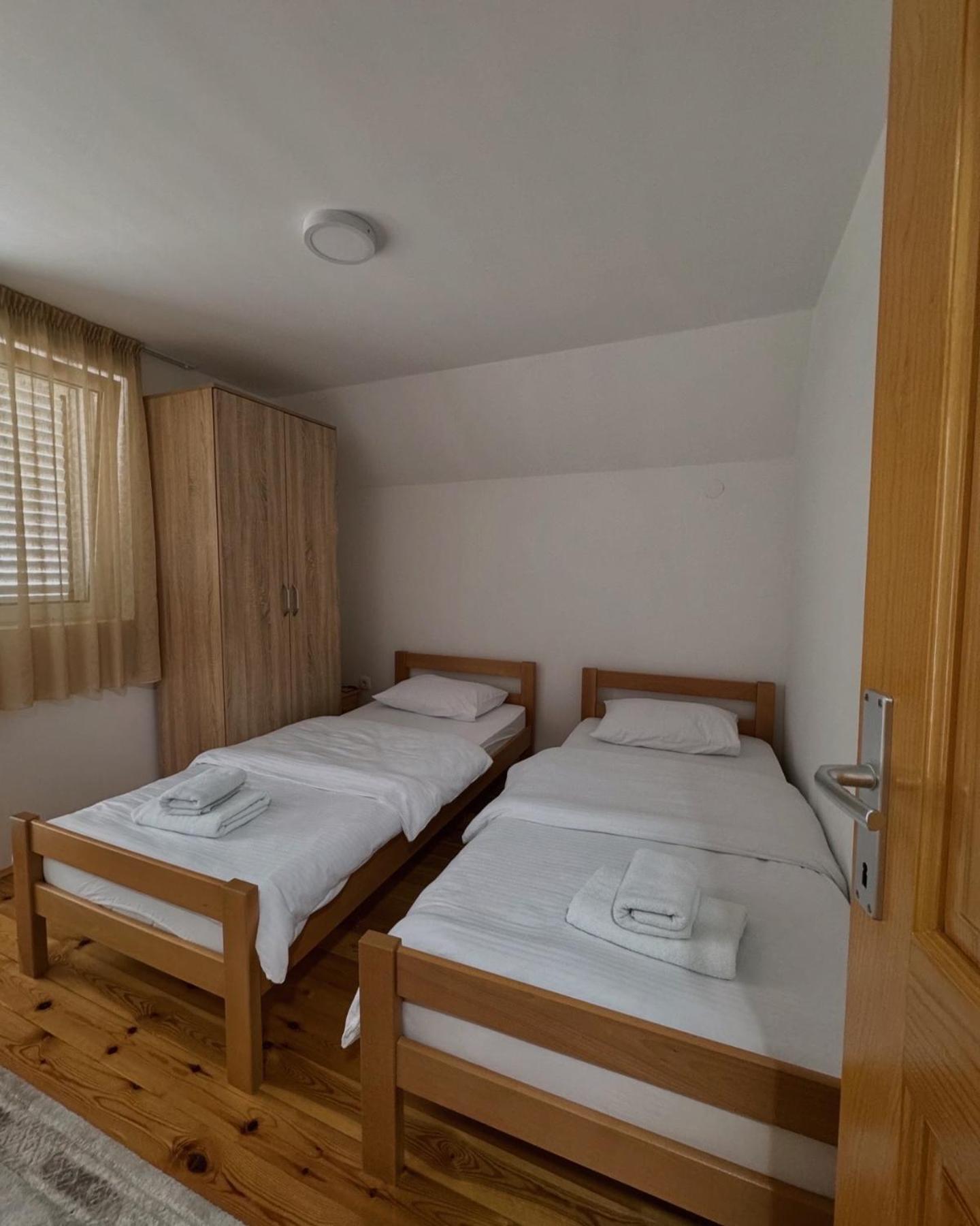 Guest House Sara Zabljak  Bagian luar foto