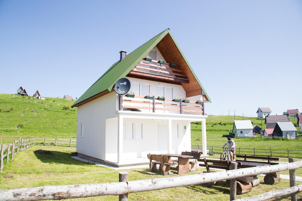 Guest House Sara Zabljak  Bagian luar foto